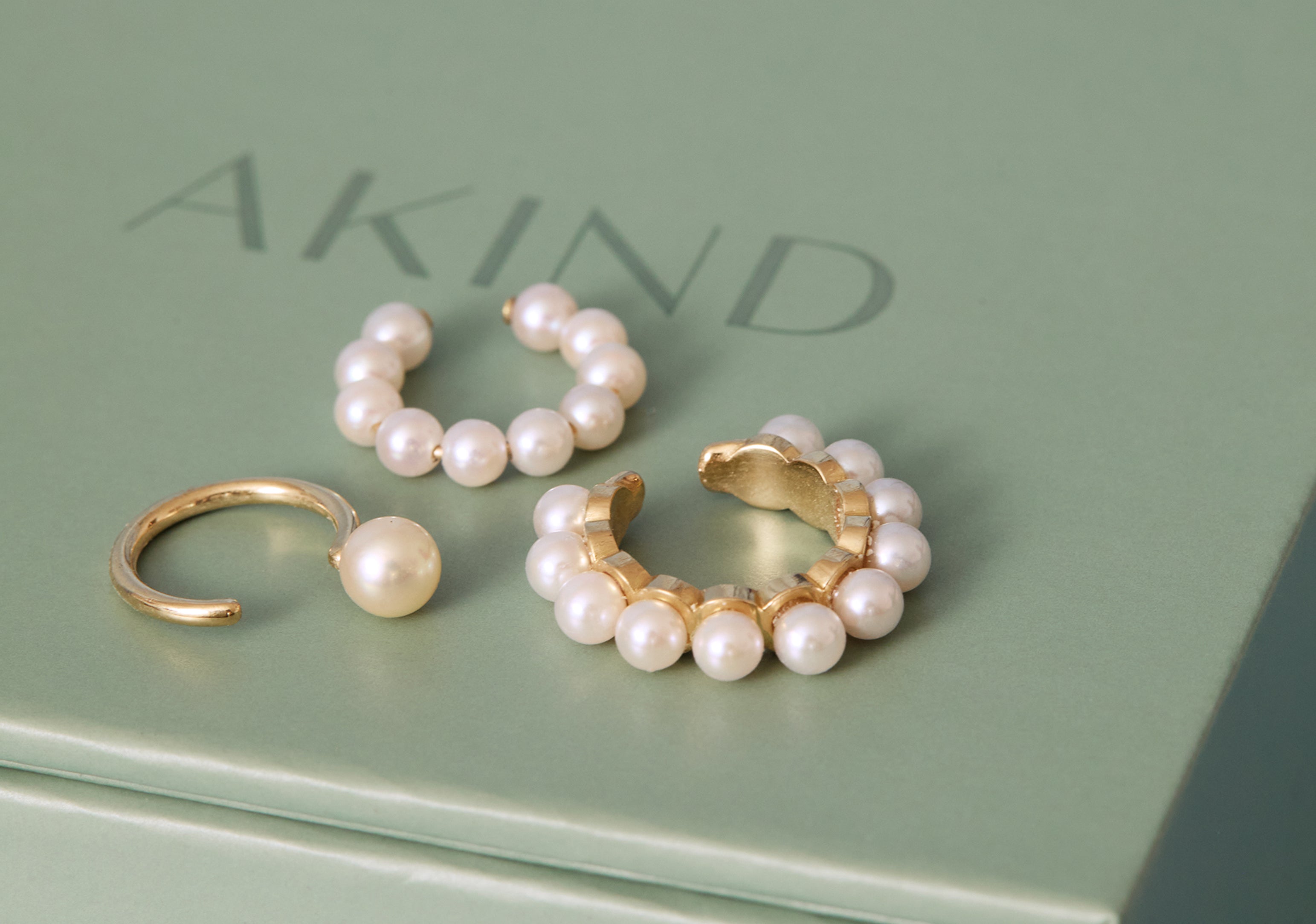 Single Pearl Ear Cuff