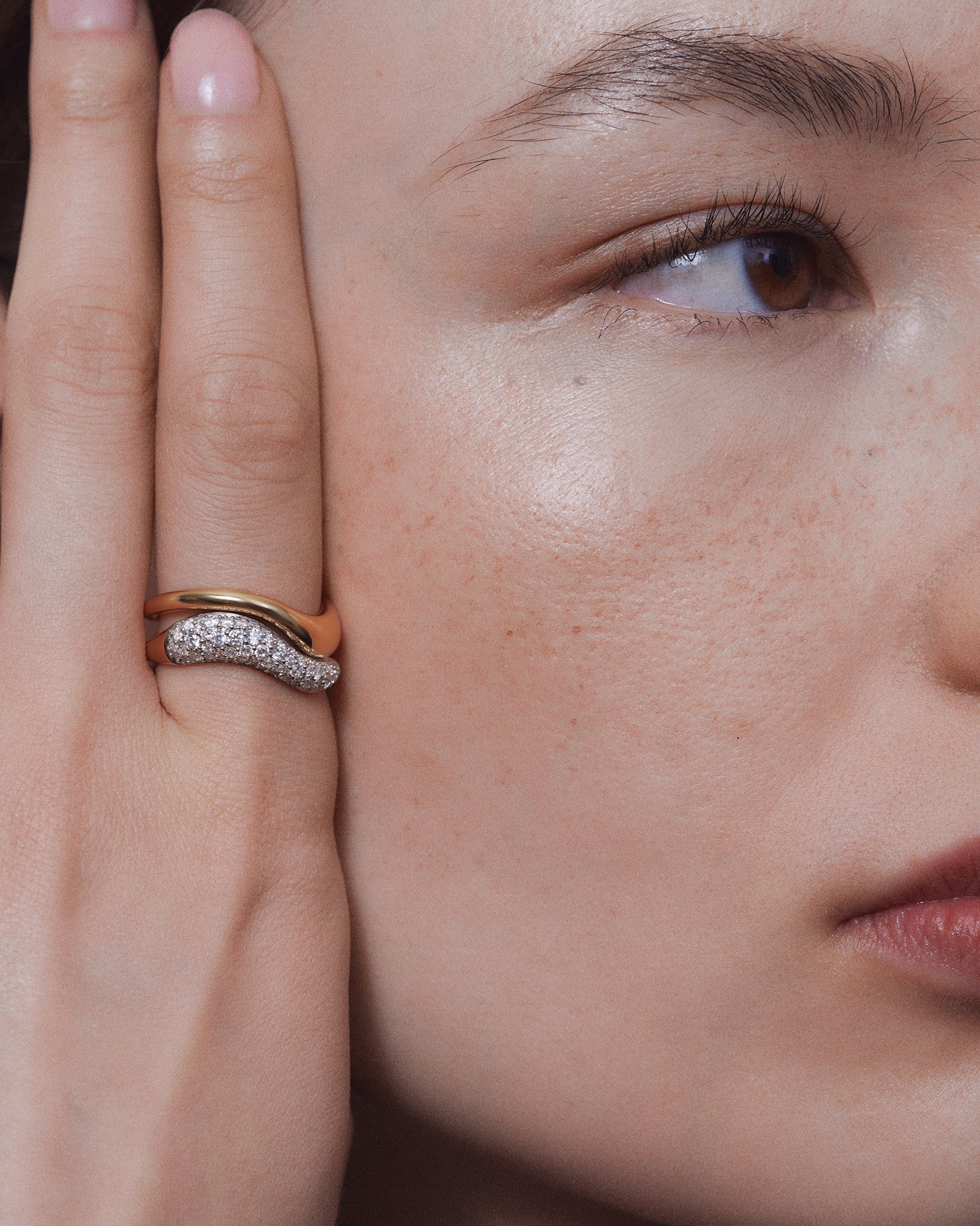 Pavé Curve Ring
