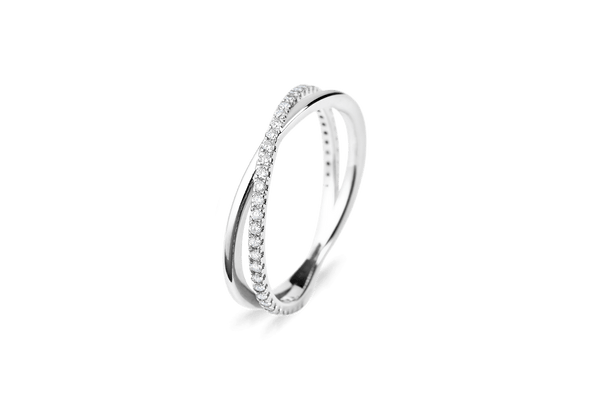 Crossover Diamond Ring – AKIND